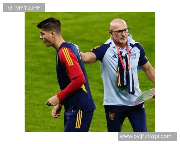 德拉富恩特:赢球是最难的,这种提示时不时来一下也不是坏事 德拉富恩特:赢球是最难的,这种提示时不时来一下也不是坏事